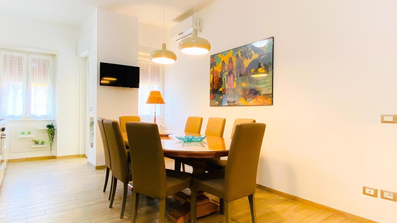 Butterfly Apartment Rom